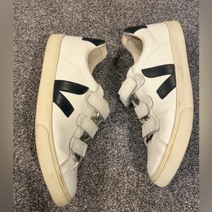 VEJA Esplar 3-Lock Sneakers – White/Black – Women’s US 8 (EU 39)